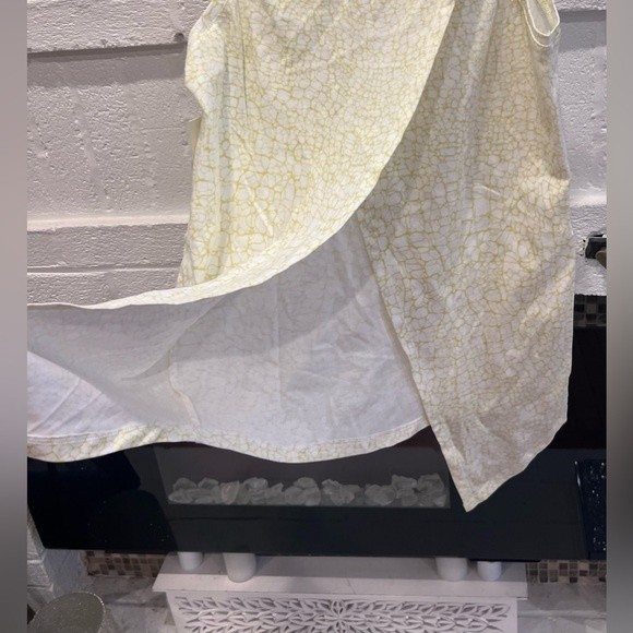 Halston Studio Tank Top Cross back Sleeveless yoga top tropical green sz XS NEW - Picture 2 of 9